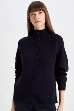 Relax Fit Yumusak Dokulu Dugmeli Yaka Basic Duz Triko Kazak - Defacto фото 2