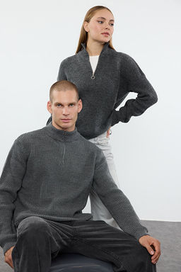 Koyu Gri Casual Regular Fit Couple/_ift Yar_m Bal_k__ Fermuarl_ Yaka Kazak TMNAW22KZ1908 - Trendyolmilla фото 2