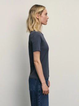 Базовая футболка из эластичного хлопка / Zarina  фото 4