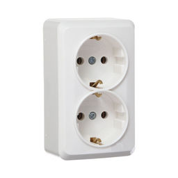 Розетка двухместная Luazon Lighting "Лига", 16 А, накладная, с з/к, белая