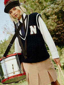 Beli Fermuarl? D?z Pileli Kad?n Etek