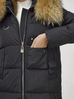 Куртка Бренд Visdeer ПРЕМИУМ КЛАССА зимняя с мехом ЕНОТА, черного цвета