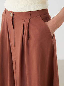 Standart Fit Pileli Etek