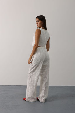 Trendyolmilla Beyaz V Yaka Crop Brode Yelek Dokuma Bluz TWOSS25BZ00171  фото 6