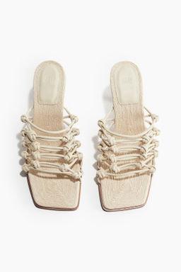 Sandalias de tacon con nudos decorativos - H&m фото 9