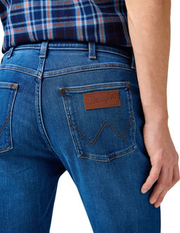 Джинсы мужские