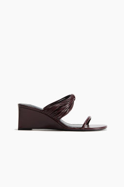 Sandalias de cu?a