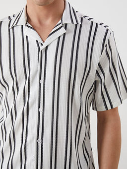 Regular Fit K?sa Kollu Arm?rl? Erkek G?mlek