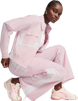 Ветровка женская