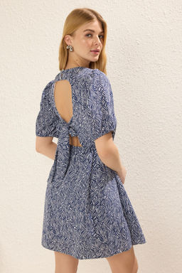 Indigo Cizgili Etegi Belden Ac?lan Cut Out / Volan Mini Dokuma Elbise TWOSS22EL2858