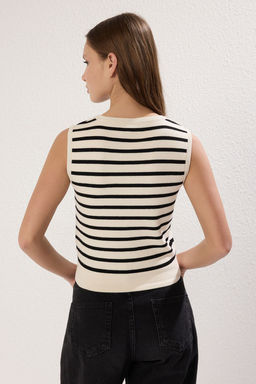 Trendyolmilla Ekru Premium Iplik/Ozel Iplik Cizgili Triko Ince Bluz TWOSS25BZ00336  фото 4