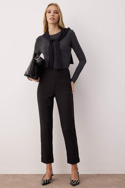 Siyah Havuc Basic Tayt Pantolon TWOAW26PL00046