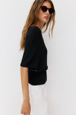 TOP PUNTO CINTUR?N / Negro