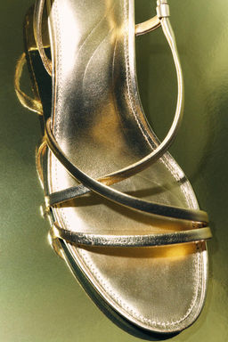 LEATHER KITTEN HEEL SANDALS - Zara фото 3