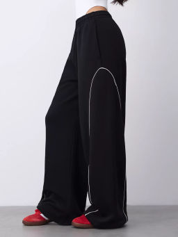 Спортивные брюки с декоративными кантами