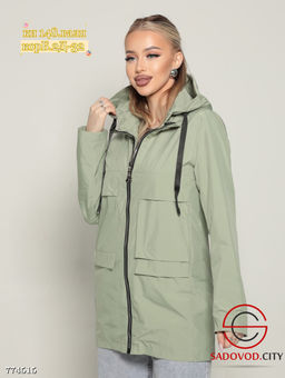 Ветровка женская весенняя