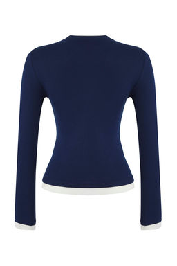 Lacivert Renk Bloklu Fitted/Vucuda Oturan Viskon/Yumusak Kumasl? Esnek Orme Bluz TWOAW25BZ00114