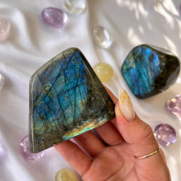 Срез (экран) из камня Лабрадор полированный