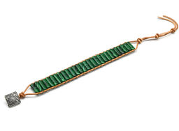 Браслет с малахитом искусственным цилиндр 4*14мм, 16-19см