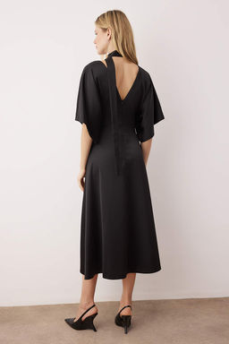 Siyah Duz Fularl? Midi Dokuma Elbise TWOAW26EL00277 - Trendyolmilla фото 4