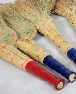 Веник СОРГО_(прошивка ПП 3 нити) в оплетке ПВХ