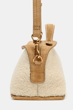 ELONGATED SHEARLING BAG - Zara фото 3