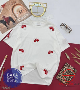 Свободная футболка женская