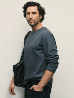 Лонгслив из плотного трикотажа / Zarina