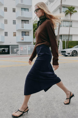 STRAIGHT CORDUROY MIDI SKIRT - Zara фото 3