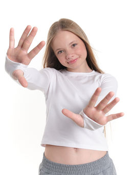 Лонгслив трикотажный спортивный с вырезом для пальца 22-7695 черный - Mini maxi фото 27