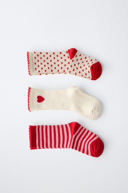 PACK TRES CALCETINES MEDIOS CORAZONES Y RAYAS / Rojo - Zara фото 7