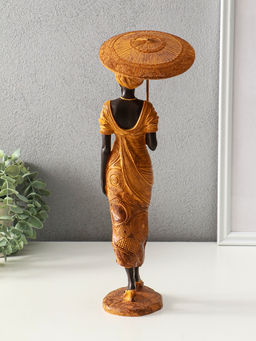 Сувенир полистоун "Африканка в горчичном наряде с зонтом" 11,5х11,5х36,5 см