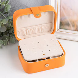 Шкатулка кожзам для украшений Стёганая матовая оранжевая 12х10х6,3 см - Simaland фото 2