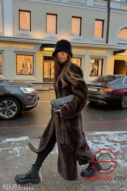 Шуба женская из искусственного меха