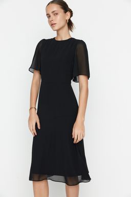 TRENDYOLMILLA Siyah Etegi Volanl? A Kesim Sifon Midi Astarl? Dokuma Elbise TWOSS22EL00733  фото 2