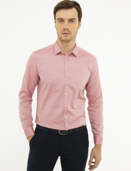 Красная зауженная рубашка с длинным рукавом