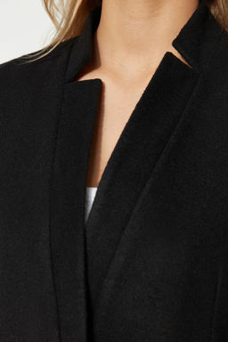 Siyah Kapamas?z Yunlu Kase Ceket Kaban TWOAW23KB00304