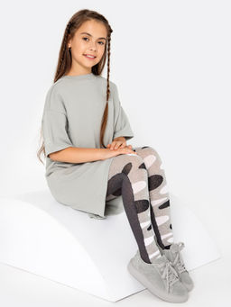 Цена за 3 пары! Колготки детские серые с рисунком в виде кошачьих лапок