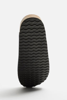 RUBBERISED DOUBLE-STRAP SANDALS - Zara фото 16