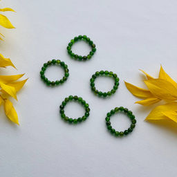 Кольцо на резинке из Хромдиопсида - Радуга самоцветов фото 2