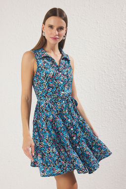 Mavi Cicek Bask?l? Dugmeli Polo Yaka Skater/Belden Ac?lan Esnek Mini Orme Elbise TWOSS25EL00688 - Trendyolmilla фото 2