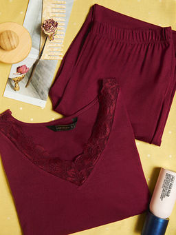 V Yaka Dantel Detayl? Kad?n Pijama Tak?m?