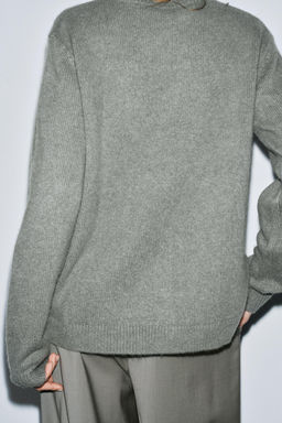 100% CASHMERE REGULAR FIT SWEATER - Zara фото 3