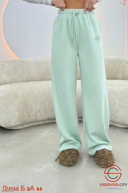 Спортивные женские штаны