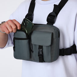 Сумка нагрудная на молнии, 2 наружных кармана, 21×3.5×16 см, серая