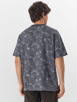 Футболка мужская серая с узором