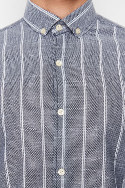 Lacivert Slim Fit Dugmeli Yaka Cizgili Gomlek TMNSS22GO0028