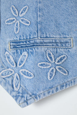 TRENDYOLMILLA Ac?k Mavi Cicek Nak?sl? V Yaka Denim Yelek TWOSS25YE00003  фото 8