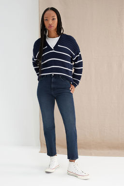 TRENDYOLMILLA Gece Mavisi More Sustainable Yuksek Bel Comfort Straight Jeans TWOAW24JE00091