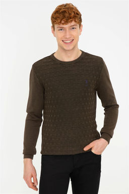 Мужской базовый свитер кокосового цвета